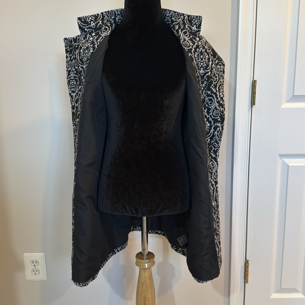 Patterned jacket - Picture 6 of 7